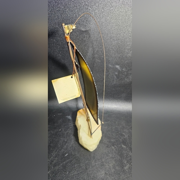 Gold and Silver‎ Decorative Piece - Picture 9 of 12